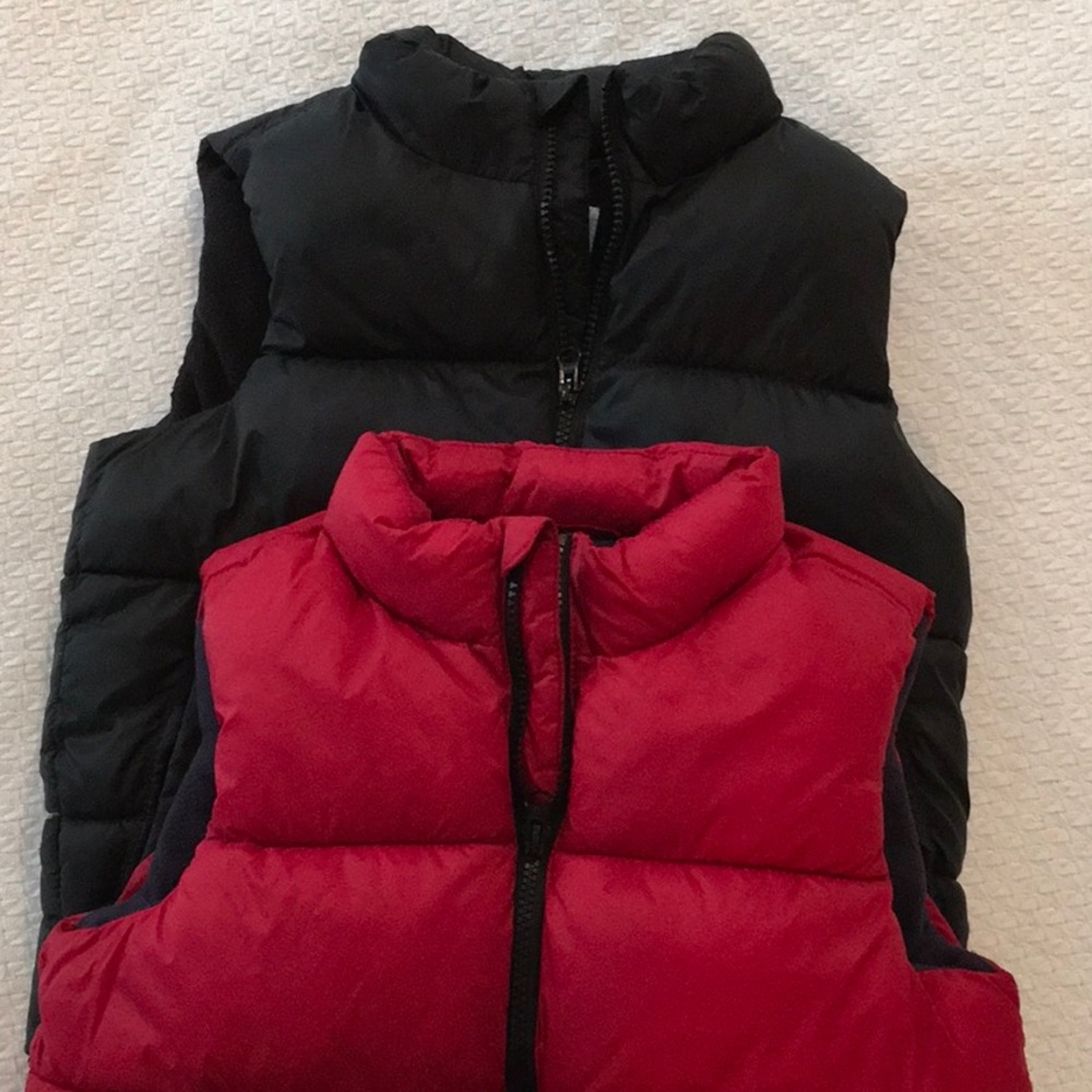 Old Navy Puffer Vests Black & Red SZ 6-7